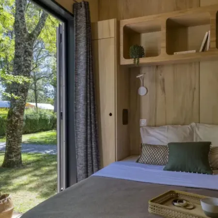Slow Village - Perigord 3*